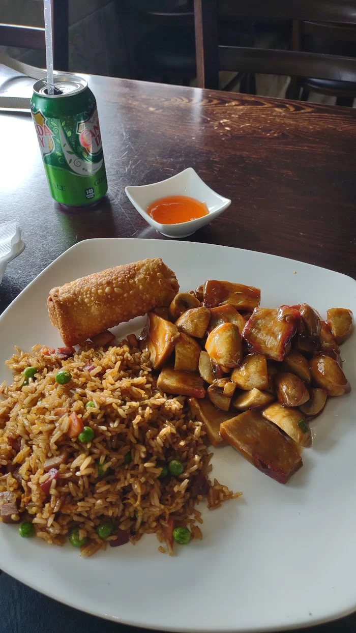 Lin’s Asian Cuisine 10