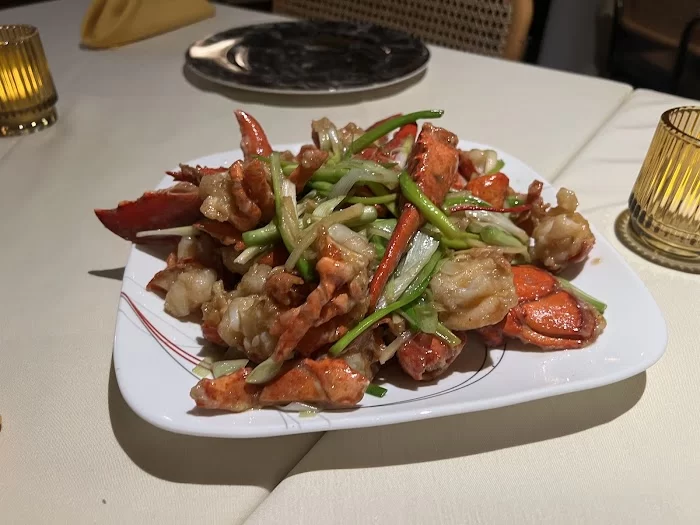 Mr. Wok & Sushi 3