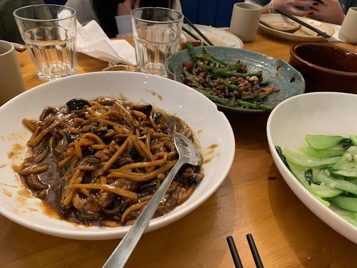 Yum Cha Chinese Kitchen & Bar 姑苏里 2