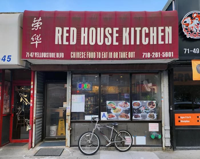 Red House Kitchen 10