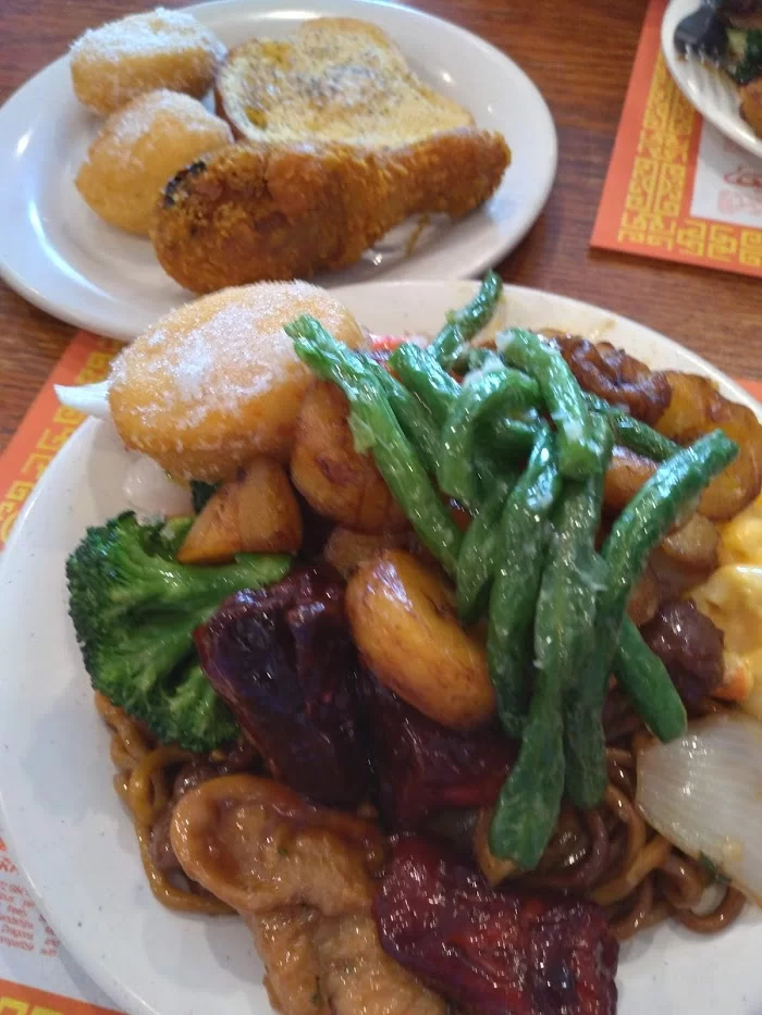 Merryland Buffet 2