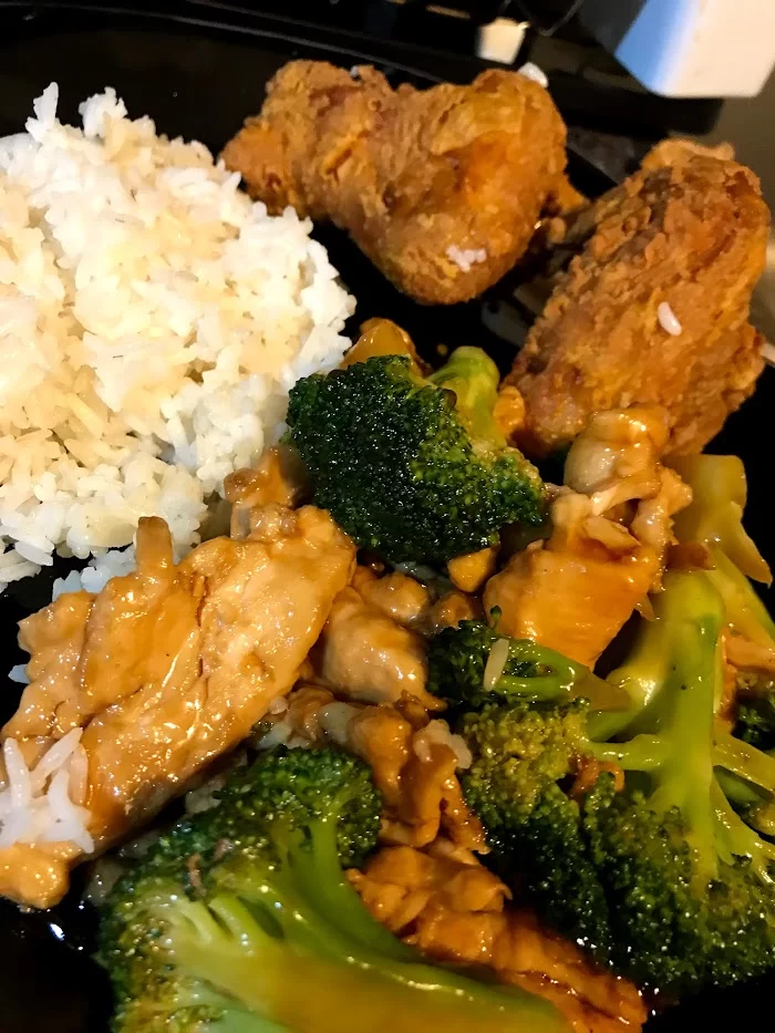 Golden Kitchen 7
