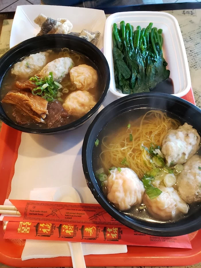 New Wok's Kitchen 8