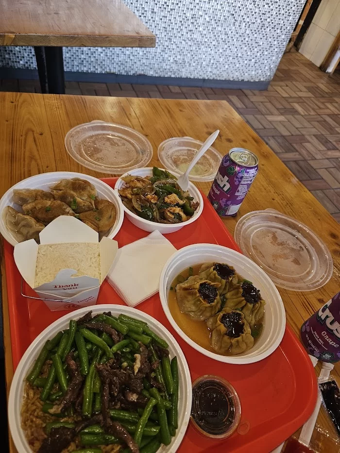 Golden Fountain Kitchen 8
