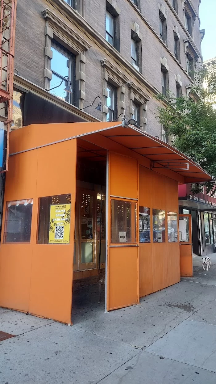 Flor de Mayo Restaurant 10