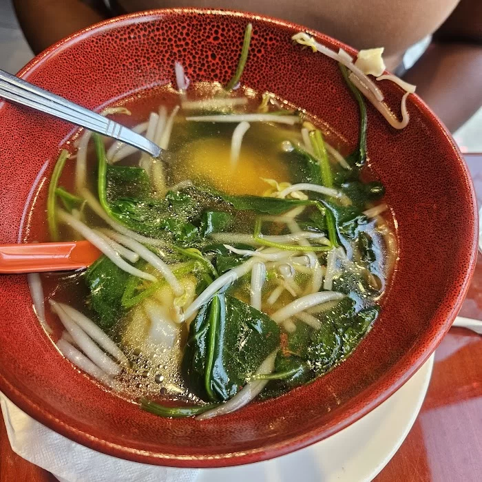 OLLIE’S NOODLE SHOP & GRILLE 7