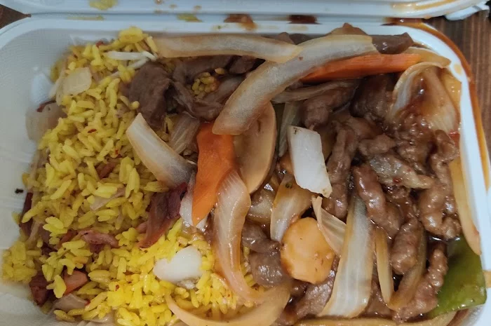 Wok Wok Chinese Restaurant 4