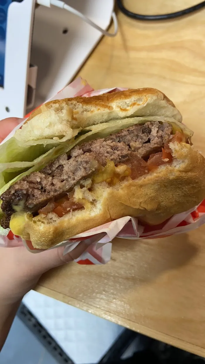 Wing & Burger 福翅堡 1