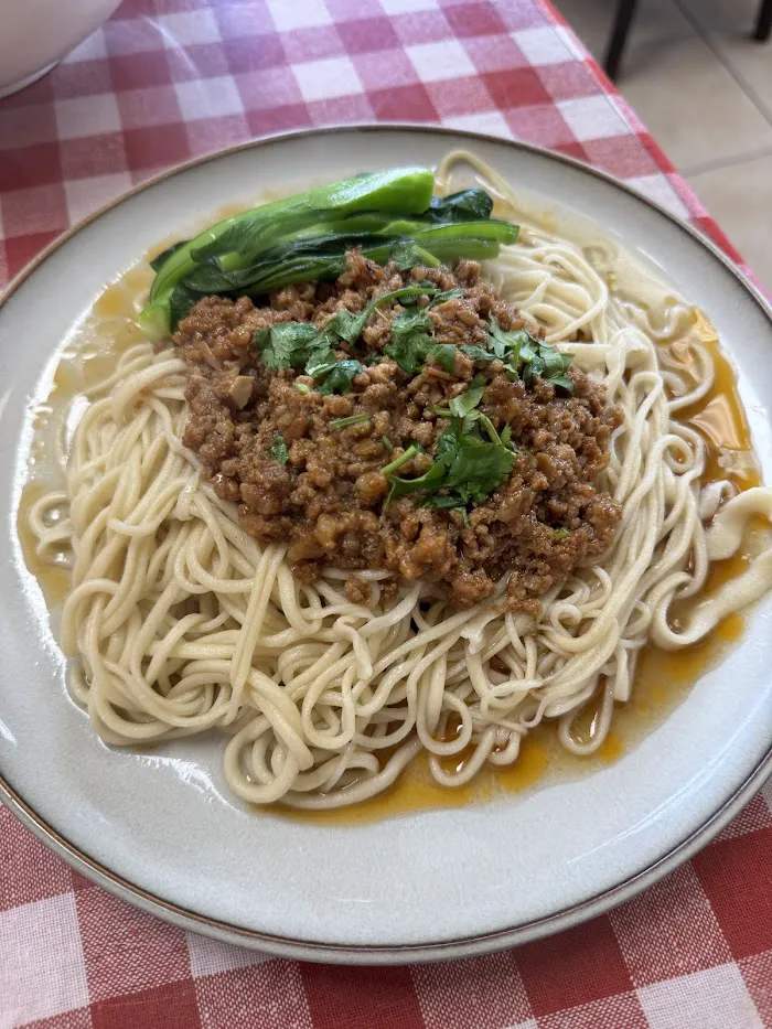 Hand Pull Noodle & Dumplings House 5
