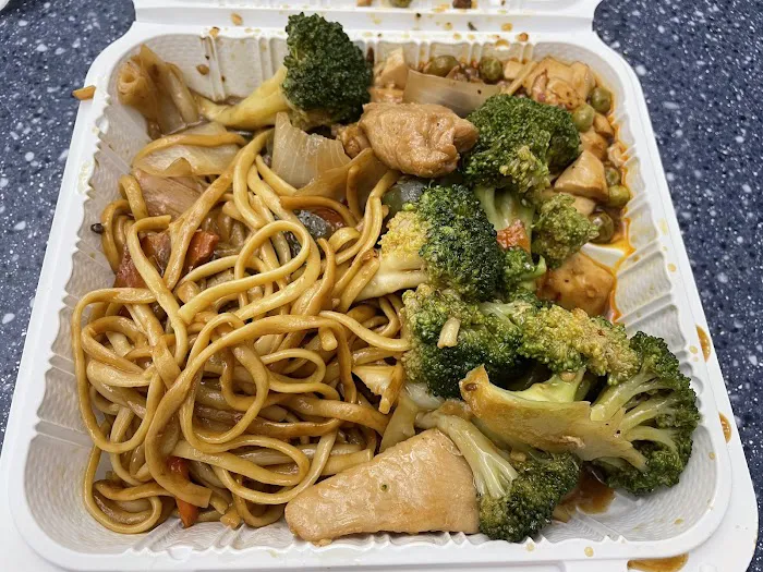Wok & Roll 8