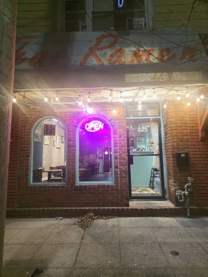 Thai Ramen and Bubble Tea 9