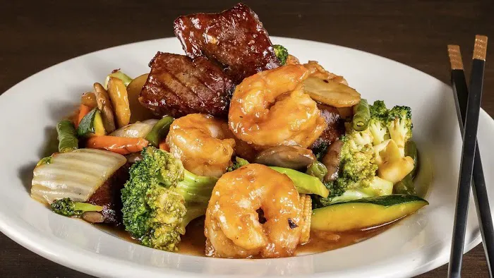 Zen's Chinese Food & Catering 6