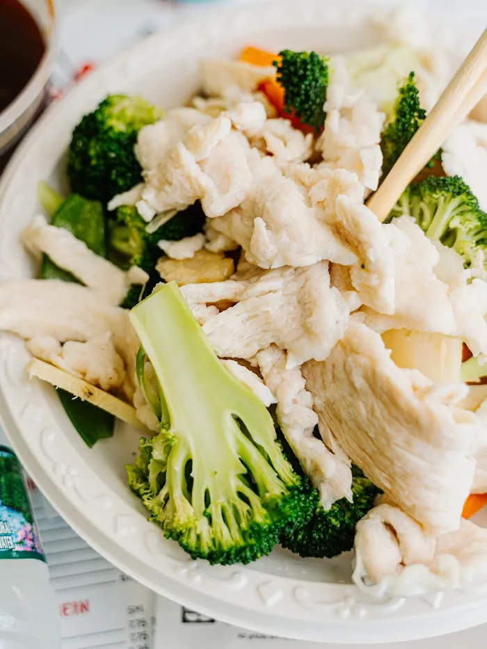 Danny's Chinese Kitchen - Bellmore 9