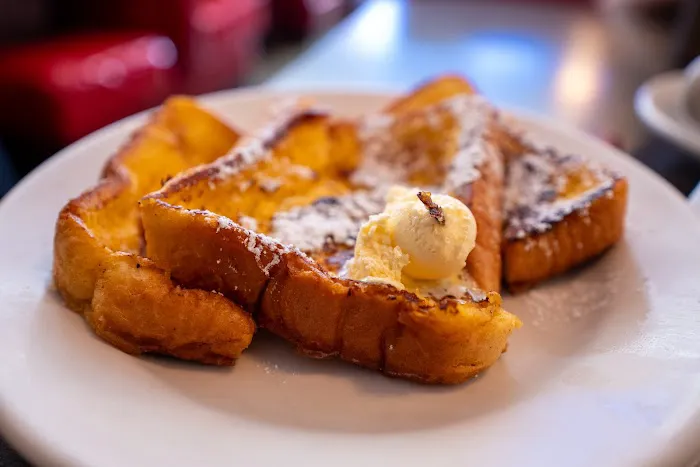 Golden House Restaurant & Pancake House 4