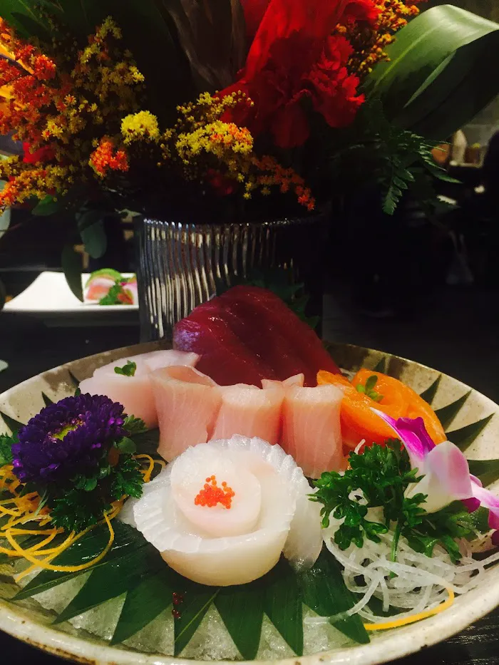 Koi Fine Asian Cuisine & Lounge 4