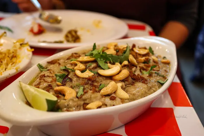 TAWAKKUL RESTAURANT 9