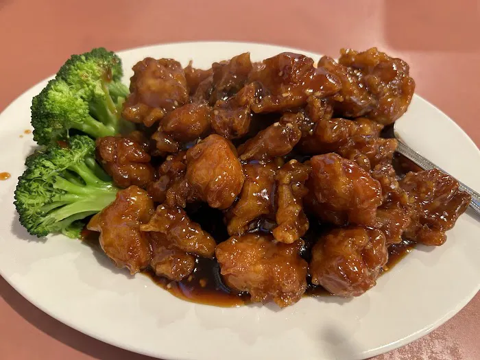 Lin's Mandarin Chinese & Asian Restaurant 2