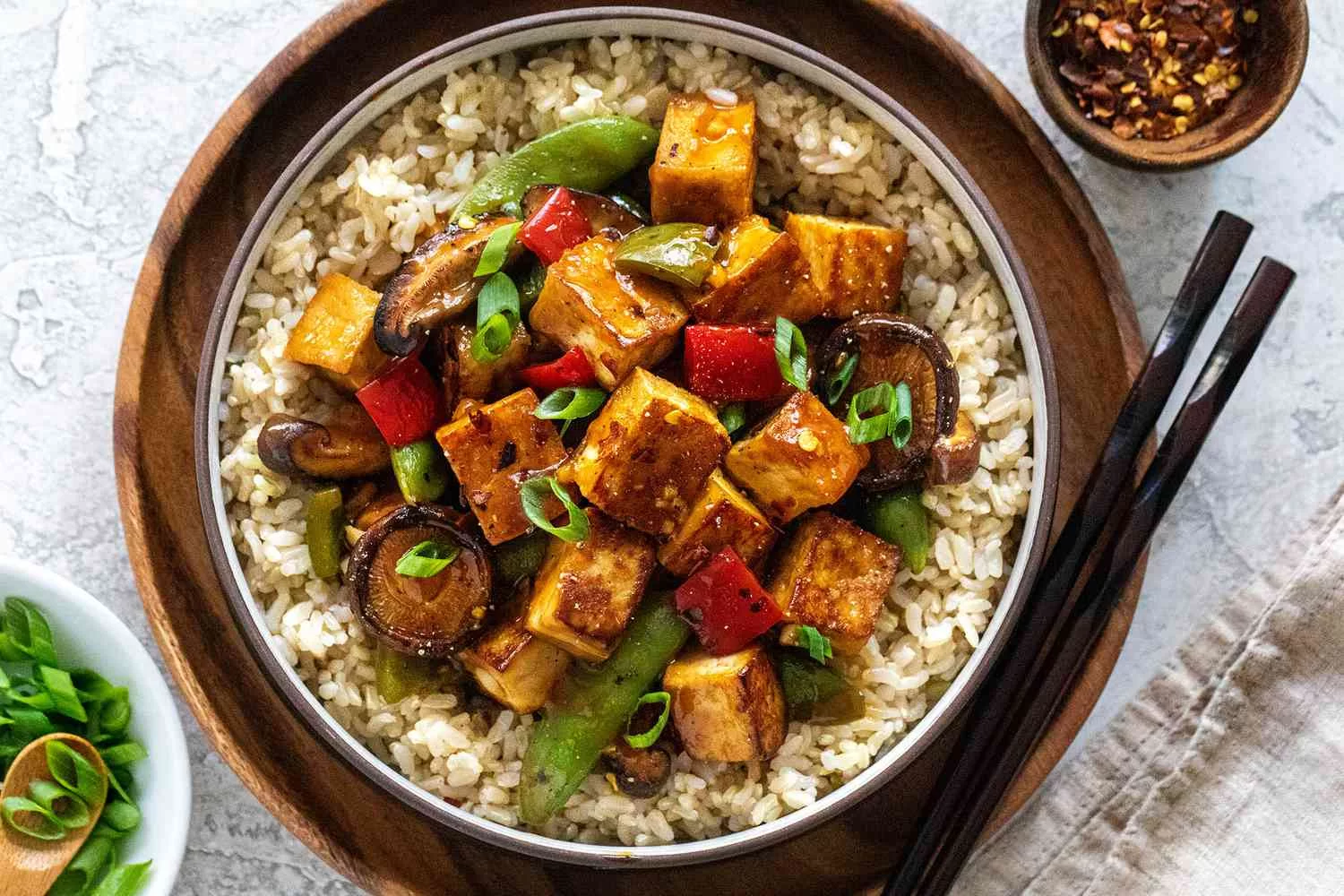 How to Cook Chinese-Style Spicy Tofu Stir-Fry with Garlic