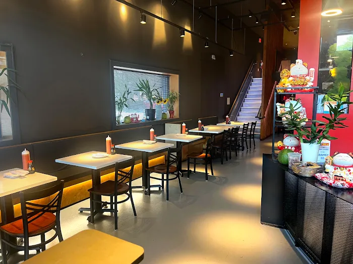 Han Noodle Bar 10