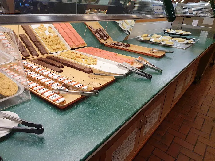 World Buffet & Grill 4