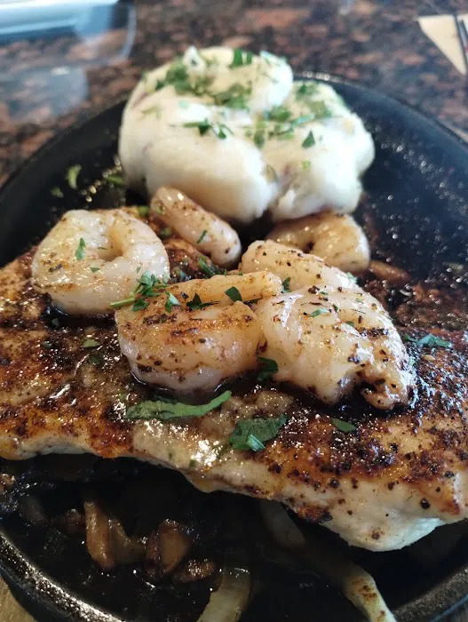 Applebee's Grill + Bar 6