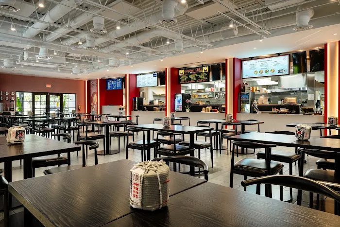 Baoshi Food Hall + Bar 8