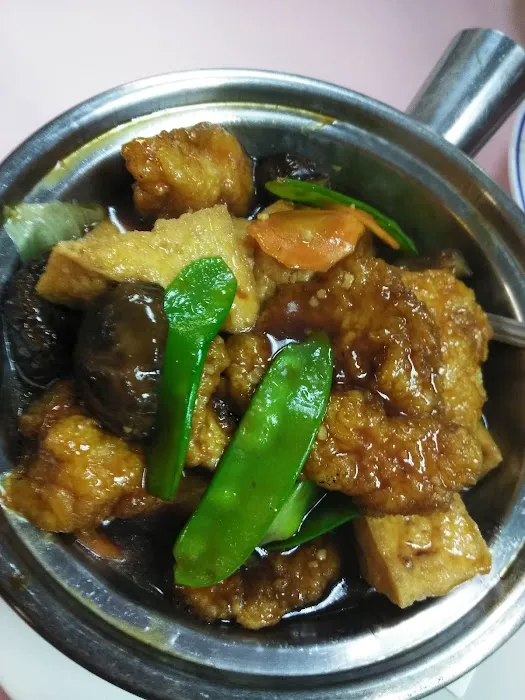Ming Village Chinese Restaurant 3