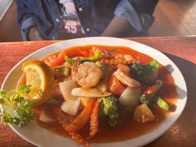 Thai Palace & Sushi Bar 0