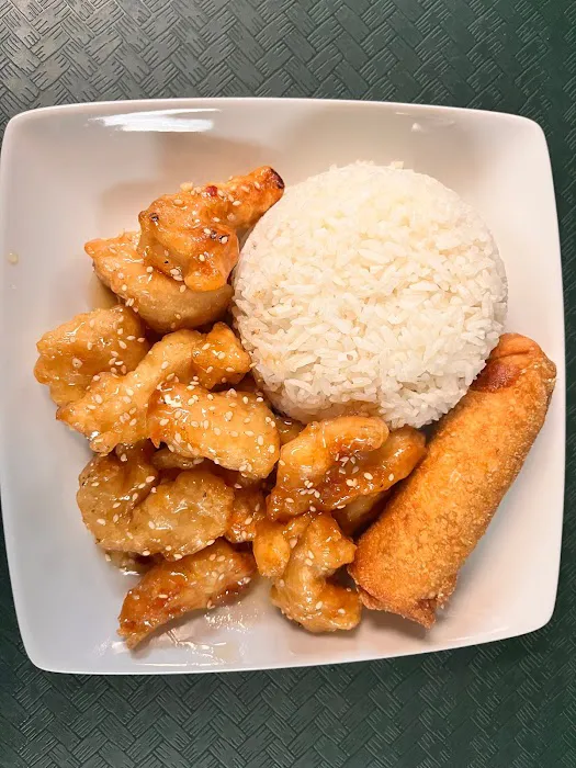 Mr. Eggroll Chinese Restaurant 4