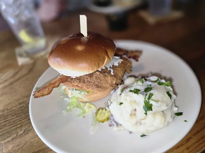 Applebee's Grill + Bar 2