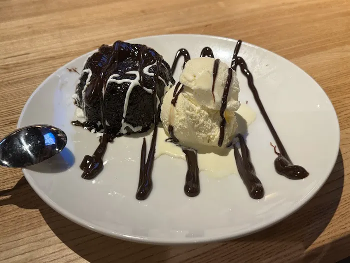 Applebee's Grill + Bar 4