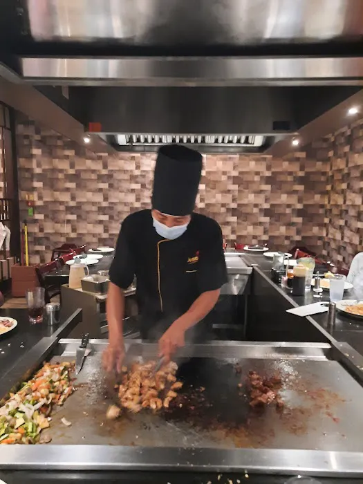 Sumo Japanese Steakhouse & Sushi Bar 2