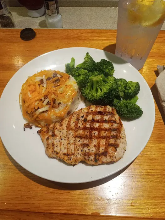 Applebee's Grill + Bar 2