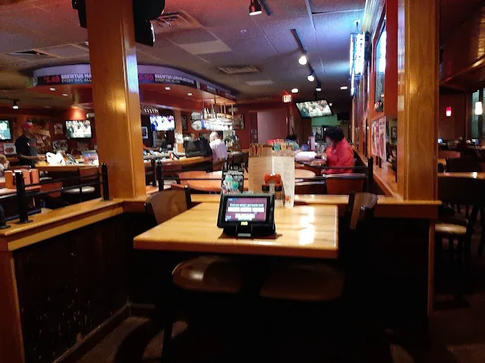 Applebee's Grill + Bar 3