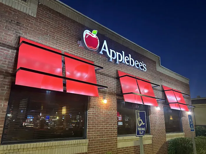 Applebee's Grill + Bar 7