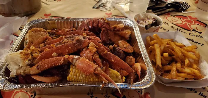 Mr. & Mrs. Crab Juicy Seafood & Bar 6