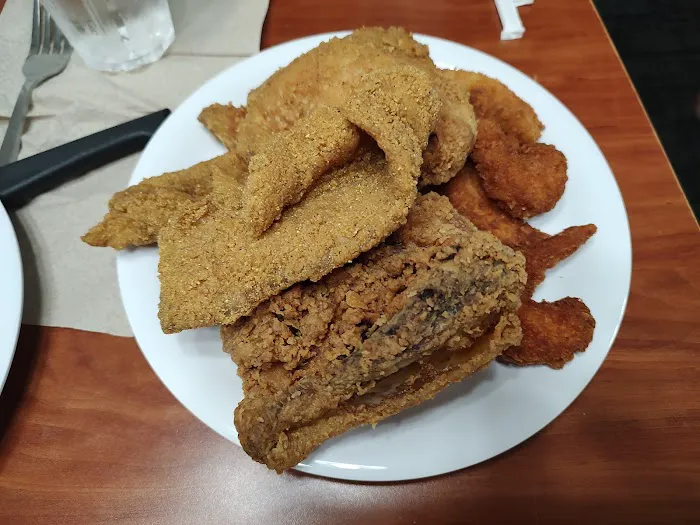 Golden Corral Buffet & Grill 7