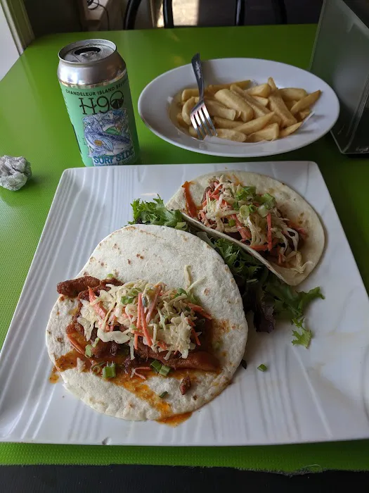 Long Beach Market & Deli 8
