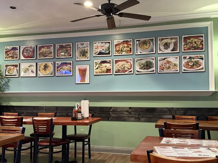 Basil's Café 8