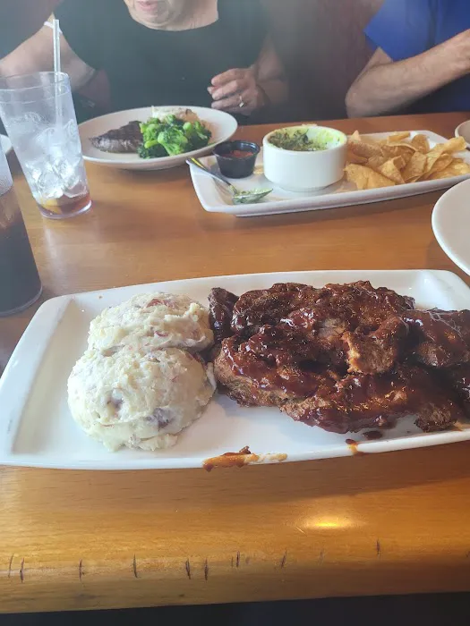 Applebee's Grill + Bar 1