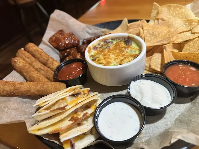 Applebee's Grill + Bar 8