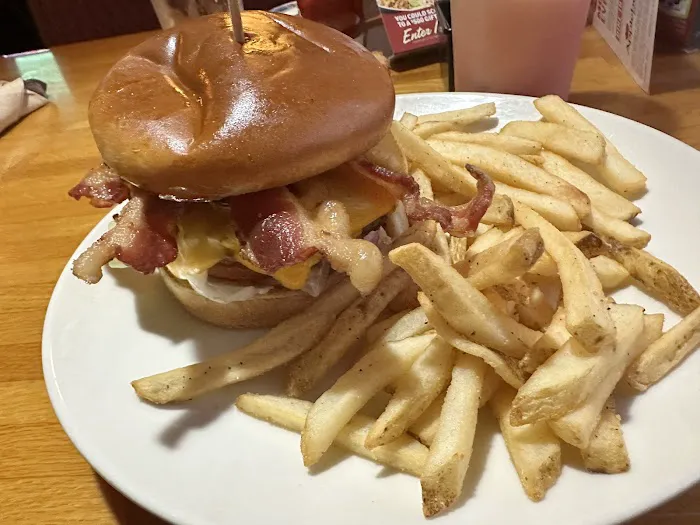 Applebee's Grill + Bar 2