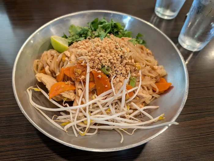 Zen Noodle Bar Temple Terrace 2