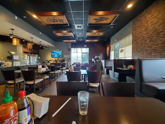 Zen Noodle Bar Temple Terrace 5