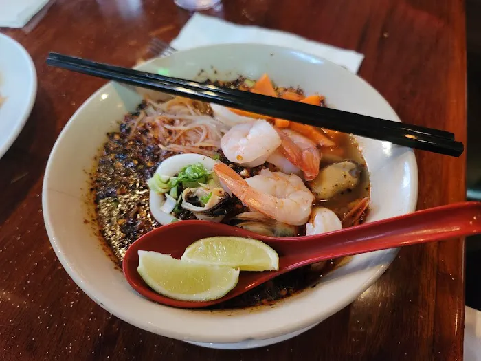 ASIATIC STREETFOOD & Noodle BAR 9
