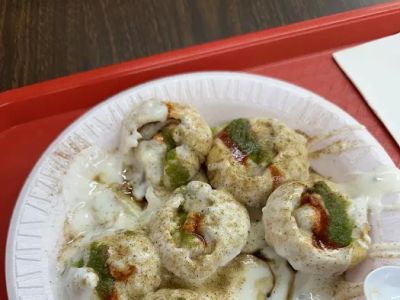 Golden Chaat and Paan House 0