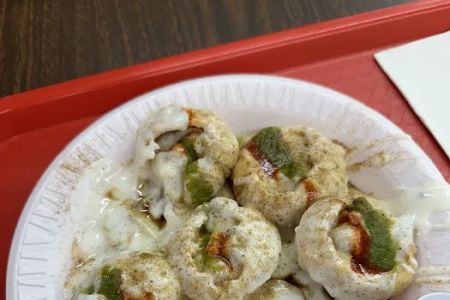 Golden Chaat and Paan House