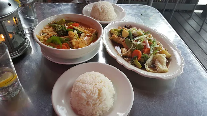 Thai Island Restaurant 9