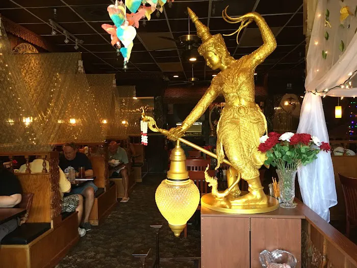 Ban Thai & Sushi Restaurant 8
