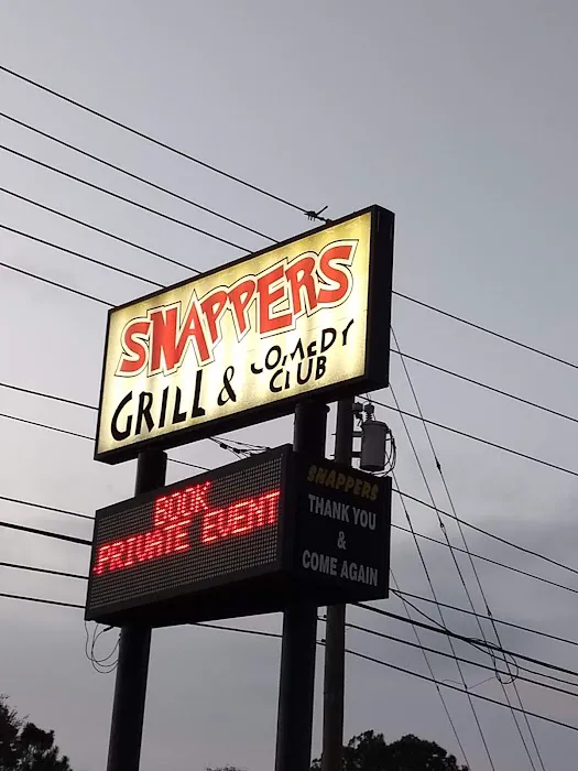 Snappers Grill & Comedy Club 8